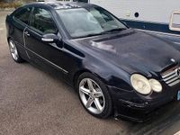 Usata Mercedes C220 150 CV (110 kW) 2005 Blu Coupé