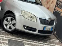 Usata Skoda Roomster 80 CV (58 kW) 2007 Grigio Monovolume