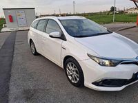 Usata Toyota Auris Touring Sports Cool 99 CV (72 kW) 2017 Bianco Station wagon
