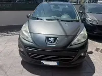 Usata Peugeot 207 90 CV (66 kW) 2010 Grigio Utilitaria