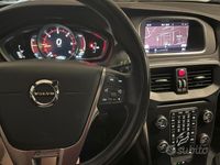 Usata Volvo V40 R-Design 120 CV (88 kW) 2017 Bianco Station wagon