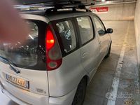 Usata Toyota Yaris Verso 86 CV (63 kW) 2001 Grigio Monovolume