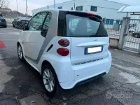Usata Smart ForTwo Coupé 71 CV (52 kW) 2012 Bianco Coupé