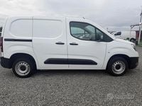Usata Opel Combo 102 CV (75 kW) 2021 Bianco Monovolume