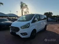 Usata Ford Tourneo Titanium 131 CV (96 kW) 2018 Bianco Monovolume