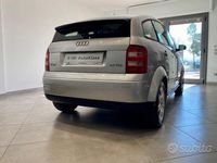 Usata Audi A2 75 CV (55 kW) 2002 Grigio Utilitaria