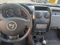 Usata Dacia Duster 110 CV (80 kW) 2015 Bianco SUV