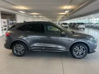 Usata Ford Kuga ST-Line X 225 CV (165 kW) 2023 Magnetic grey (metallizzato) SUV