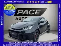 Usata Toyota Yaris 280 CV (205 kW) 2024 Nero metallizzato Utilitaria