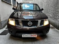 Usata Nissan Navara XE 190 CV (139 kW) 2011 Marrone Pick-up
