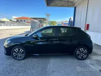 Usata Peugeot 208 Active 75 CV (55 kW) 2022 Nero Utilitaria