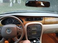 Usata Jaguar X-type Executive 196 CV (144 kW) 2004 Grigio Berlina
