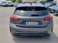Begagnad Ford Focus ST-Line 125 HK (91 kW) 2022 Grå Sedan