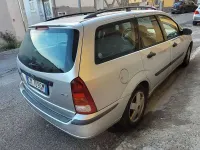 Usata Ford Focus Zetec 101 CV (74 kW) 2004 Grigio Station wagon