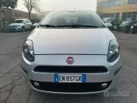 Usata Fiat Grande Punto 69 CV (50 kW) 2013 Grigio Utilitaria