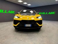 Usata Lamborghini Urus 650 CV (478 kW) 2023 Giallo SUV