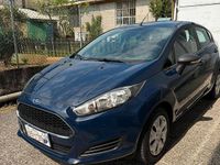 Usata Ford Fiesta 75 CV (55 kW) 2016 Blu Berlina