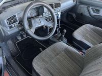 Begagnad Peugeot 405 69 HK (50 kW) 1988 Grå Sedan