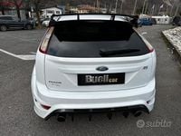 Usata Ford Focus RS 305 CV (224 kW) 2009 Bianco Berlina