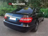 Usata Mercedes E220 170 CV (125 kW) 2011 Nero Berlina