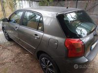 Usata Toyota Corolla 97 CV (71 kW) 2006 Grigio Berlina