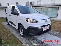 Usata Fiat Doblò 101 CV (74 kW) 2024 Bianco Monovolume