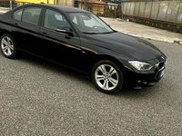 Begagnad BMW 318 Sport Line 143 HK (105 kW) 2013 Sedan