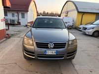 Usata VW Touareg 224 CV (164 kW) 2006 Grigio SUV