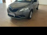 Usata Lancia Ypsilon 95 CV (69 kW) 2017 Grigio Utilitaria