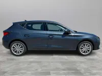 Käytetty Seat Leon Business 150 HP (110 kW) 2025 Magnetic tech Sedan