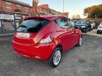 Usata Lancia Ypsilon Gold 69 CV (50 kW) 2016 Rosso Utilitaria