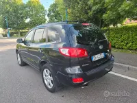 Usata Hyundai Santa Fe Dynamiq 156 CV (114 kW) 2008 Nero SUV