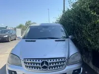 Usata Mercedes ML320 224 CV (164 kW) 2007 Grigio SUV