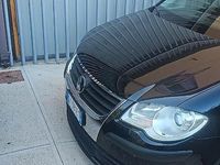 Begagnad VW Touran 102 HK (75 kW) 2009 Svart Minibuss