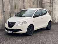Usata Lancia Ypsilon 85 CV (62 kW) 2014 Bianco Utilitaria