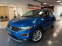 Usata VW T-Roc Advance 150 CV (110 kW) 2018 Bluazzurro SUV