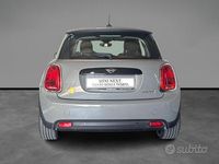 Usata Mini Cooper SE Classic 135 kW (184 CV) 2022 Grigio Utilitaria