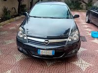 Usata Opel Astra 60 CV (44 kW) 2006 Nero Coupé