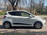 Usata Hyundai i10 GO! 67 CV (49 kW) 2016 Bianco Utilitaria