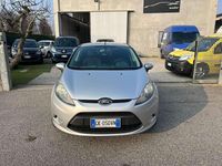 Usata Ford Fiesta Titanium 95 CV (69 kW) 2011 Argento Utilitaria