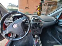 Usata Fiat Punto 69 CV (50 kW) 2012 Rosso Utilitaria