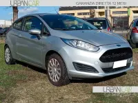 Usata Ford Fiesta 75 CV (55 kW) 2013 Grigio Berlina