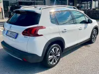 Usata Peugeot 2008 82 CV (60 kW) 2017 Bianco SUV