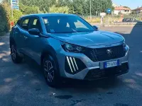 Usata Peugeot 2008 Active 102 CV (75 kW) 2024 SUV
