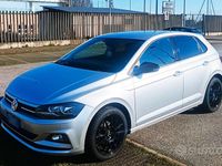 Usata VW Polo Sport 95 CV (69 kW) 2019 Grigio Utilitaria