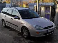 Usata Ford Focus 116 CV (85 kW) 2001 Grigio Station wagon