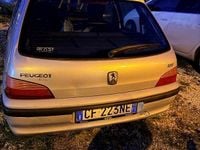 Usata Peugeot 106 Sport 60 CV (44 kW) 2001 Grigio Utilitaria