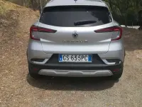 Usata Renault Captur Techno 101 CV (74 kW) 2024 Argento SUV