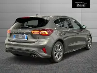 Usata Ford Focus ST-Line 116 CV (85 kW) 2024 Magnetic grey Berlina