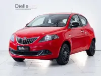 Usata Lancia Ypsilon Silver 95 CV (69 kW) 2023 Rosso Utilitaria